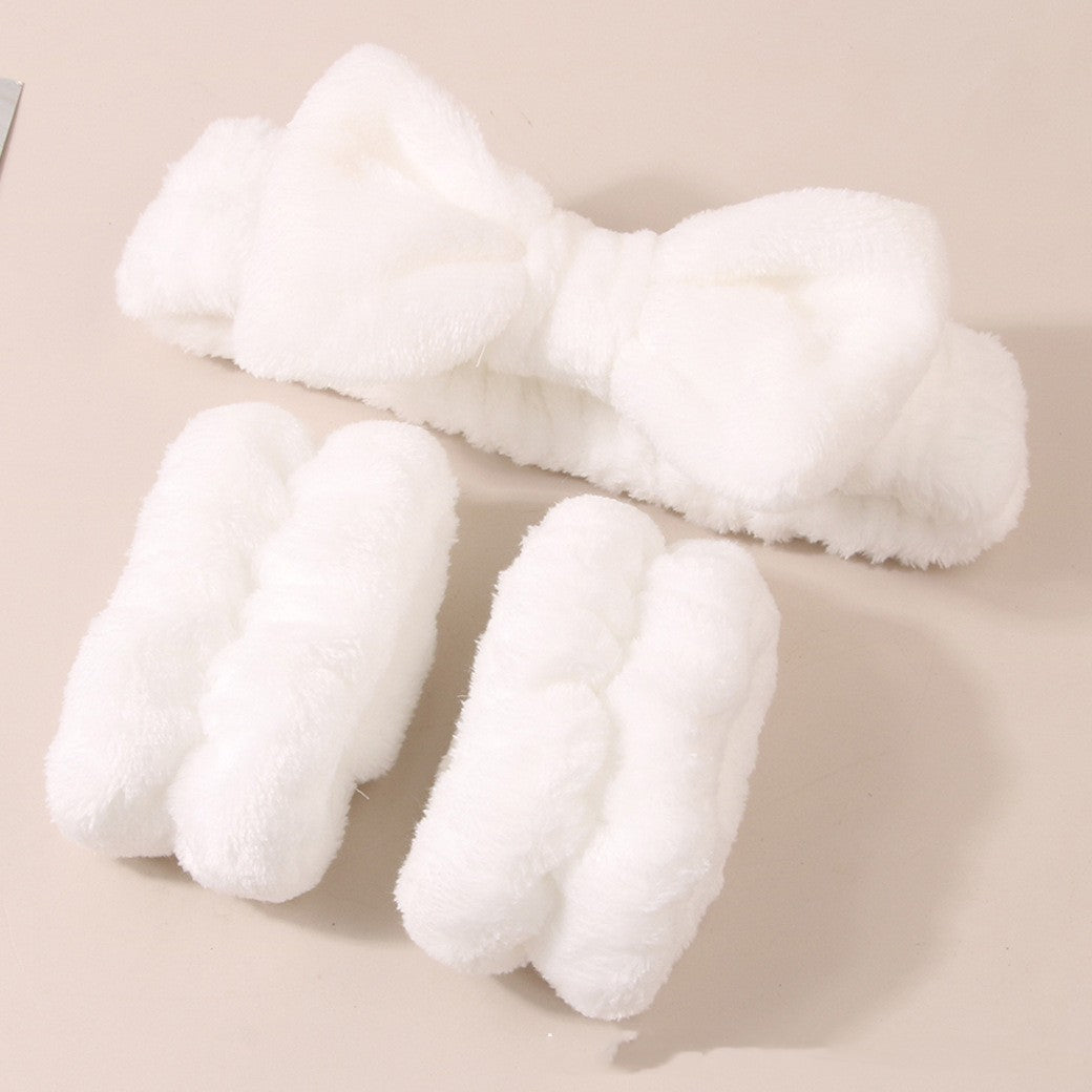 CloudSoft™
Skincare Headband + Wristband Set